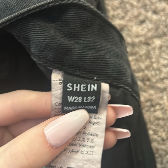 black, perfect condition - Picture 3 of 3